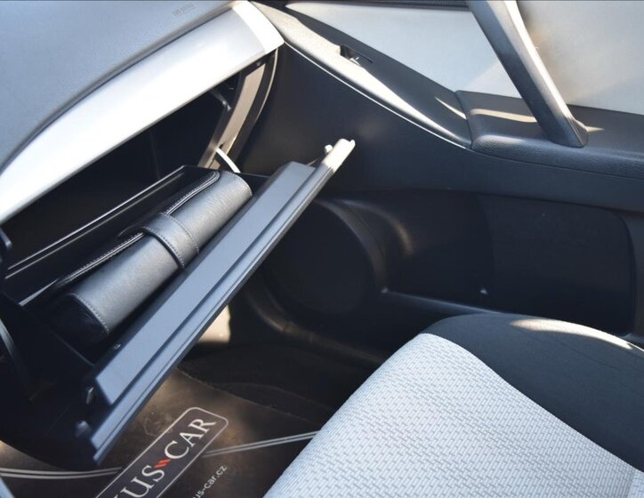 Mazda 3 Hatchback 1,6 l 77 kw