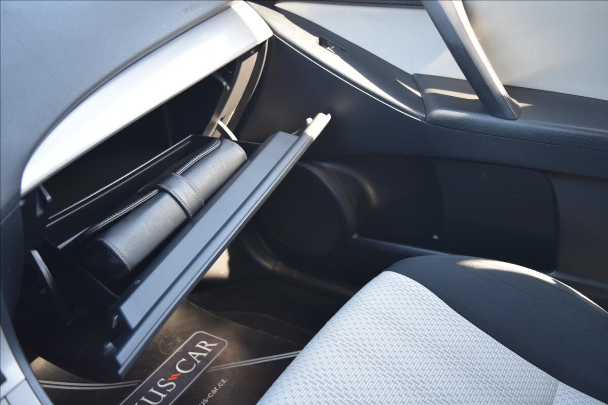 Mazda 3 Hatchback 1,6 l 77 kw