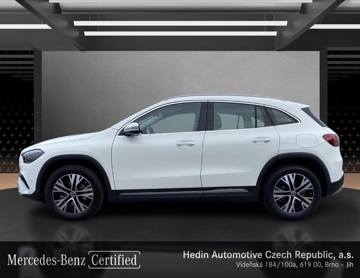 Mercedes-Benz GLA 2