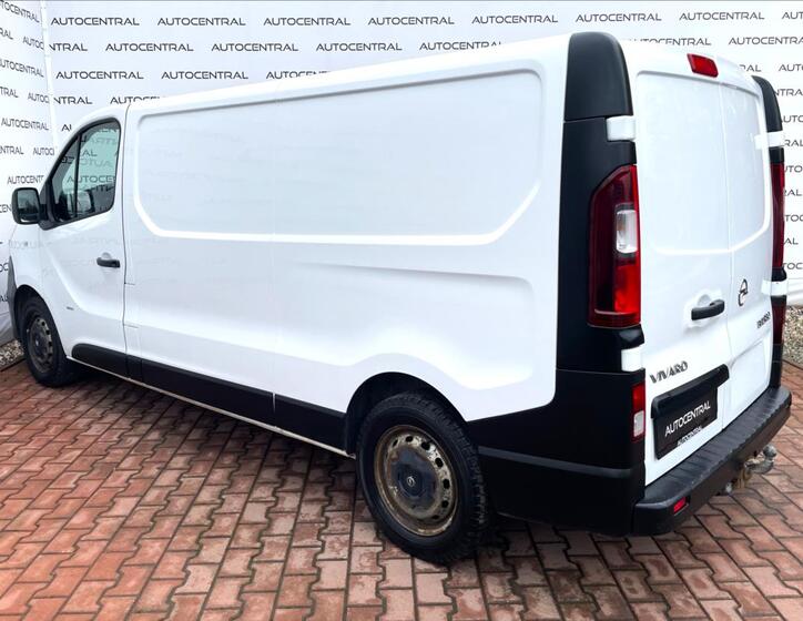 Opel Vivaro 6