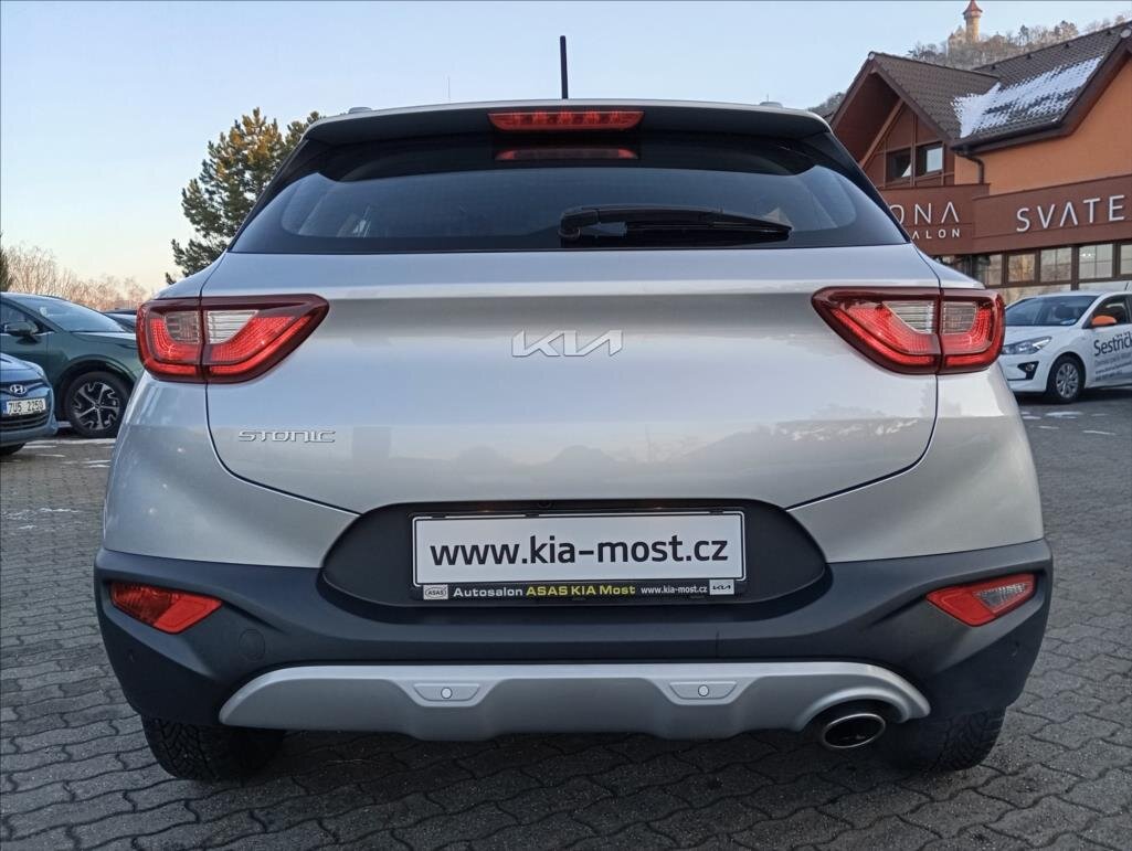 KIA Stonic SUV 1,2 l 62 kw