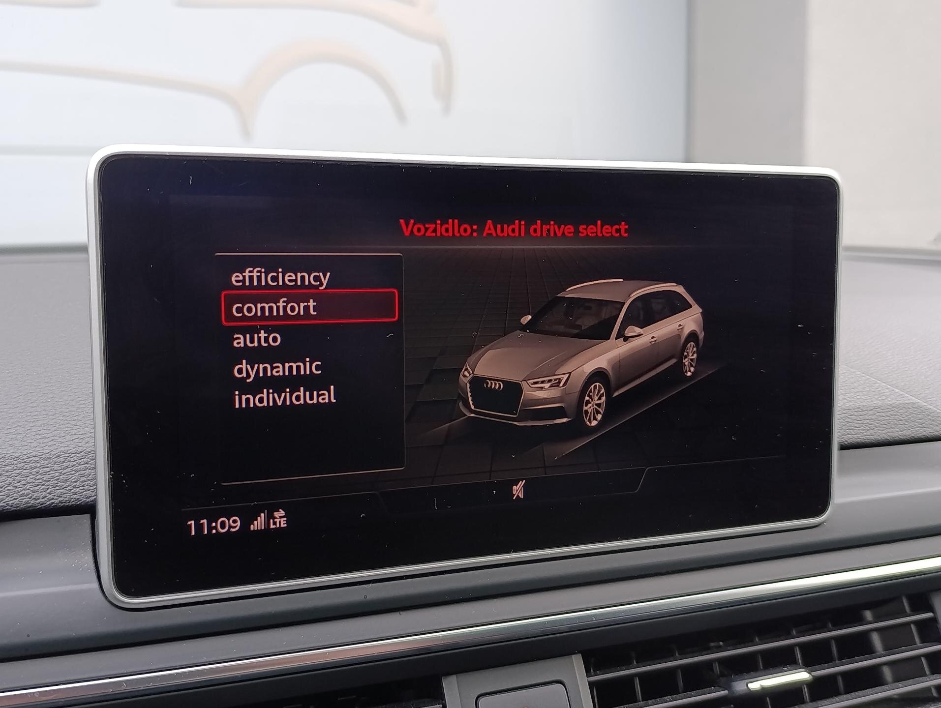 Audi S4 Kombi 3,0 l 260 kw