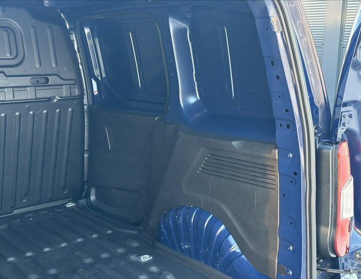 Peugeot Partner Skříň 1,5 l 75 kw