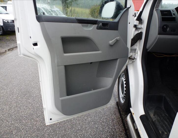 Volkswagen Transporter 16