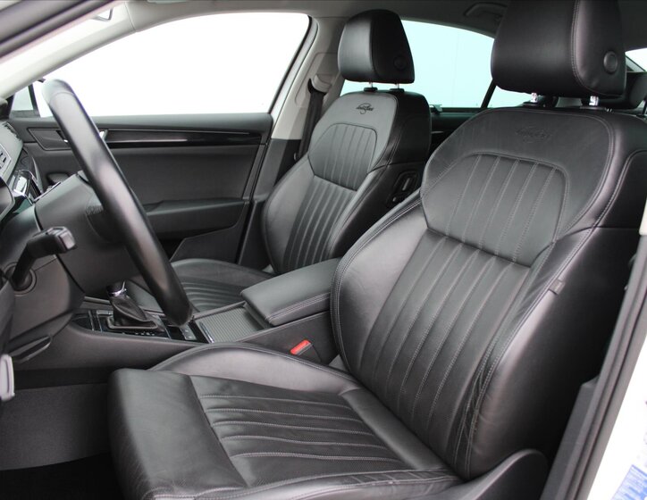 Škoda Superb Liftback 2,0 l 110 kw