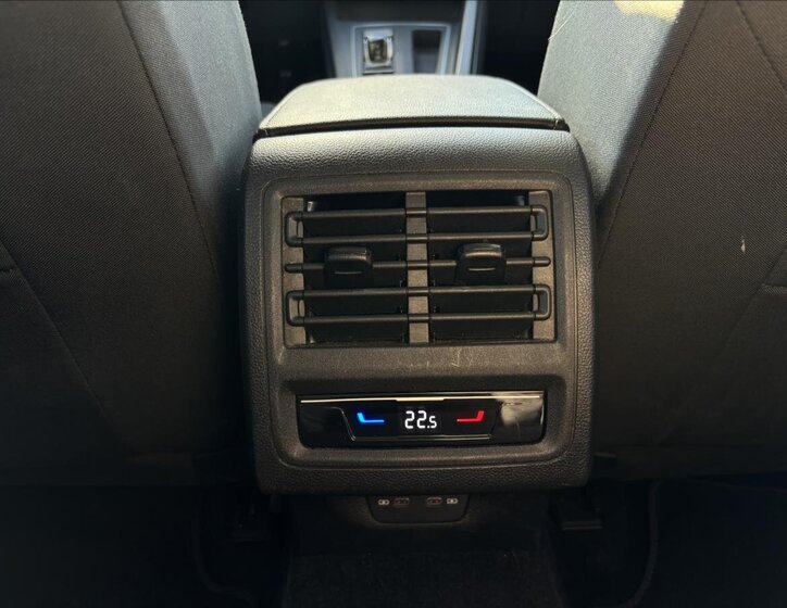 Volkswagen Golf Kombi 1,5 l 110 kw