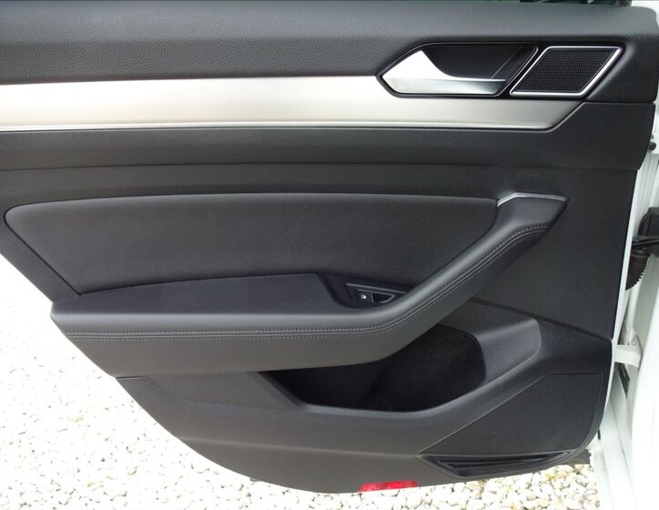 Volkswagen Passat 24