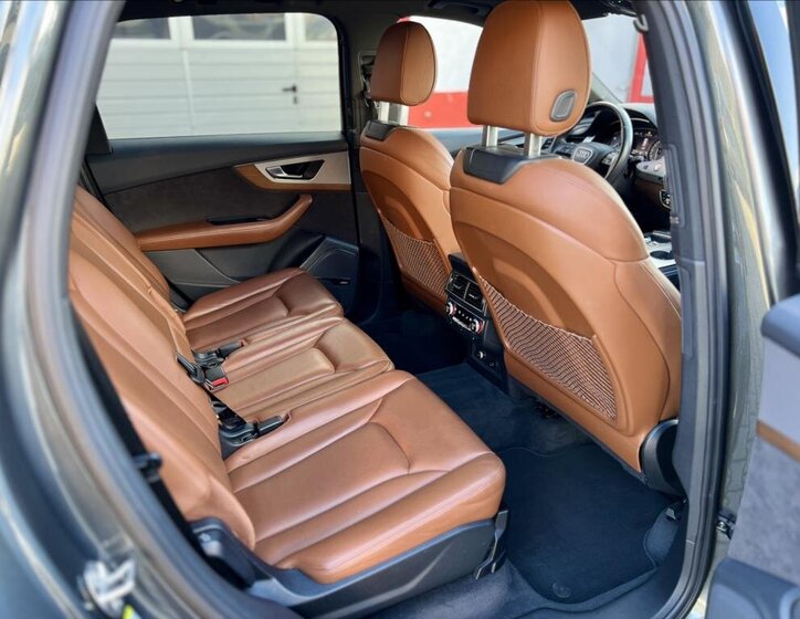 Audi SQ7 SUV / Terénní 4,0 l 320 kw