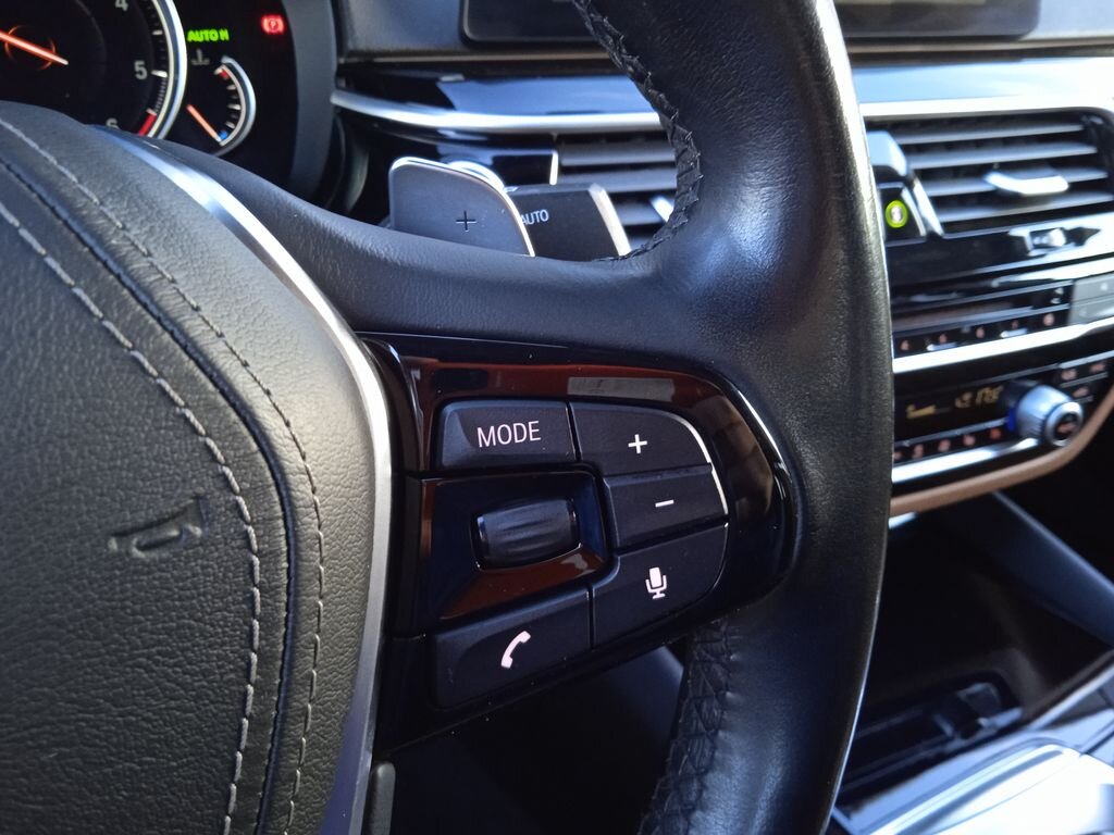 BMW Řada 6 Sedan / Limuzína 3,0 l 195 kw