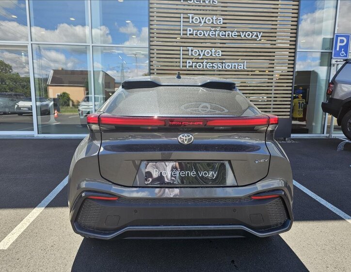 Toyota C-HR Hatchback 1,8 l 72 kw