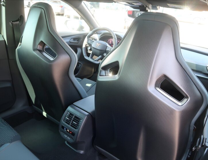 Cupra Formentor SUV / Terénní 2,0 l 294 kw