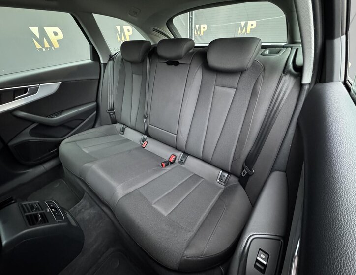 Audi A4 Kombi 2,0 l 140 kw