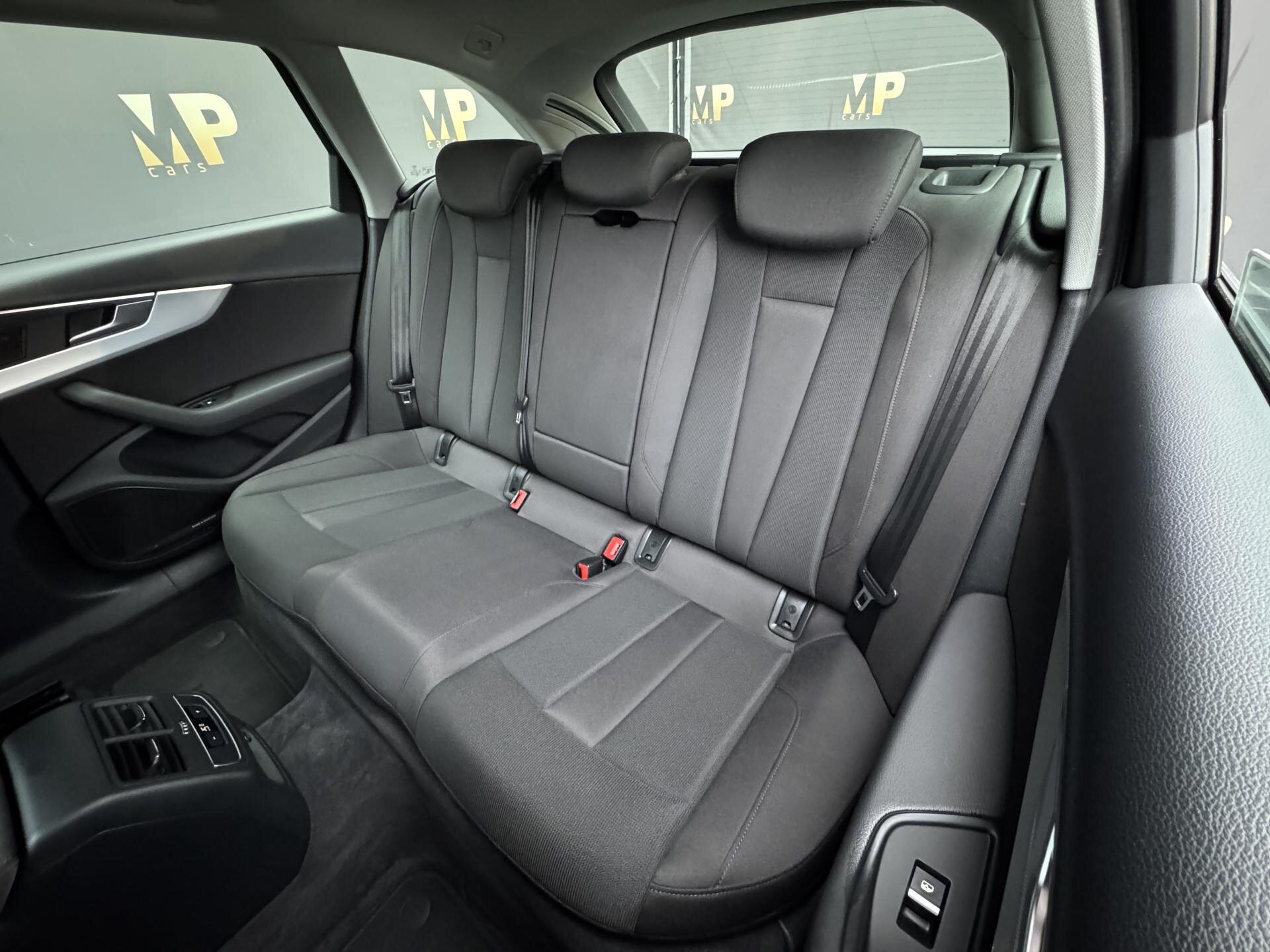 Audi A4 Kombi 2,0 l 140 kw