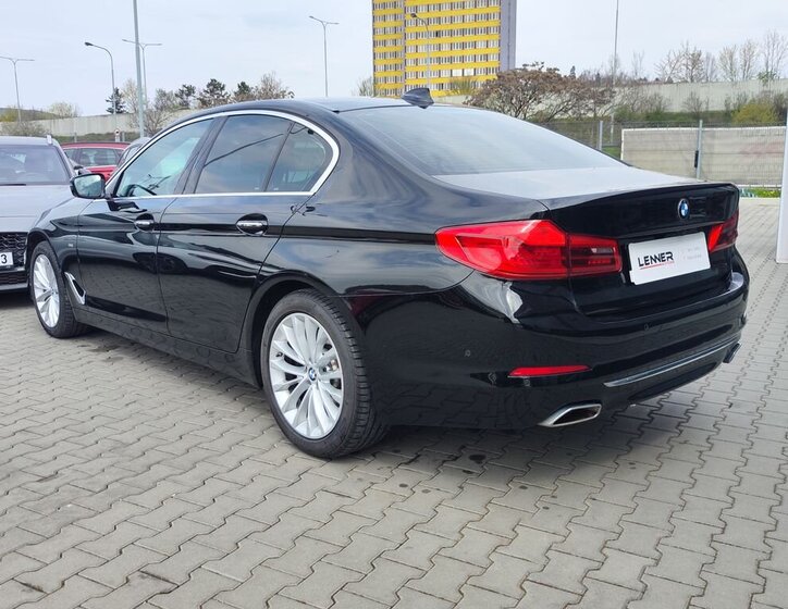 BMW Řada 5 Sedan / Limuzína 3,0 l 235 kw