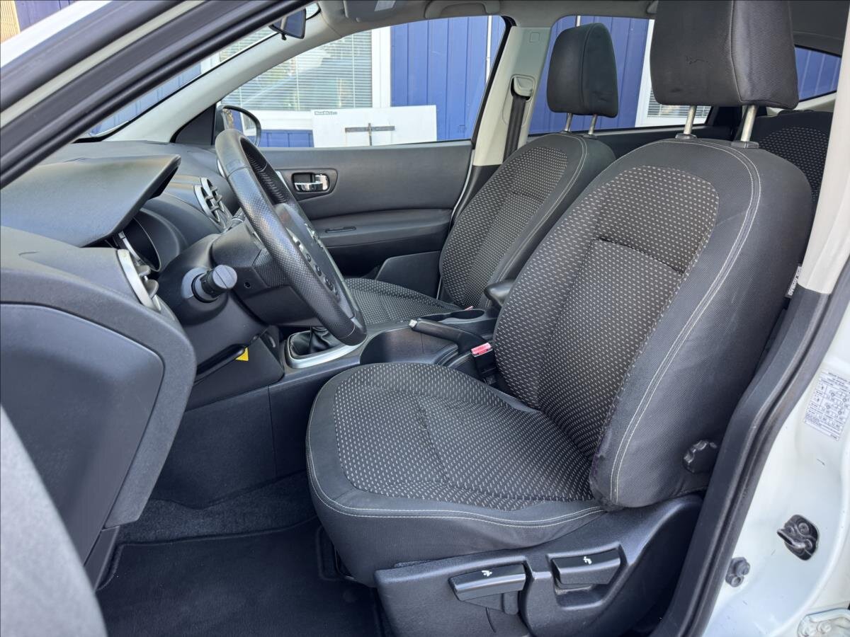 Nissan Qashqai SUV 1,5 l 76 kw