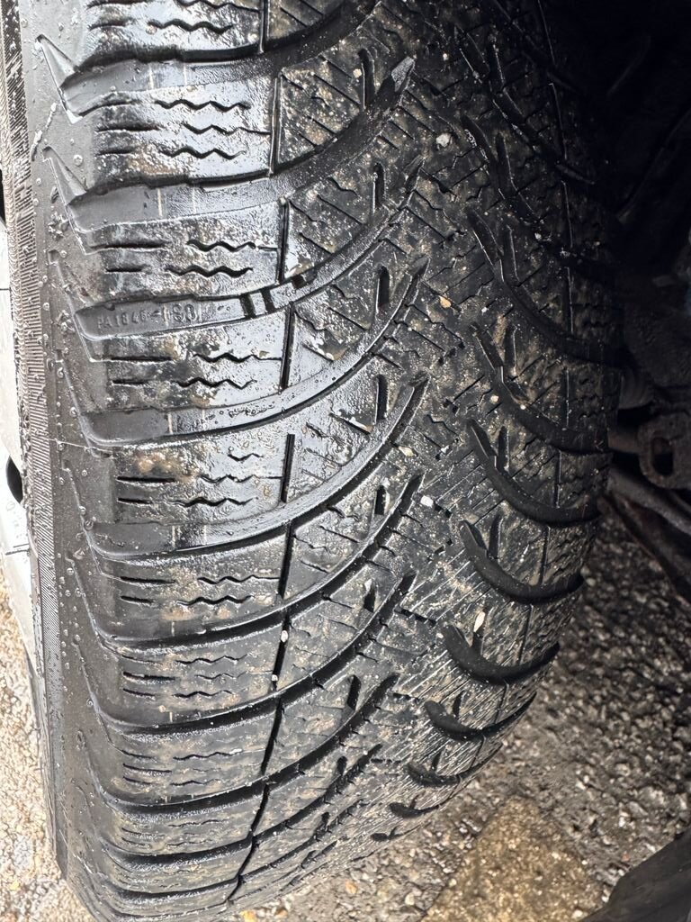 Toyota Yaris Hatchback 998,0 51 kw