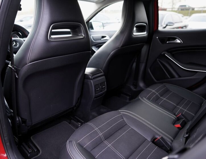 Mercedes-Benz GLA 31