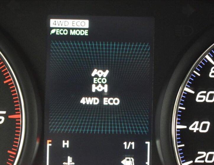 Mitsubishi Outlander SUV 2,3 l 110 kw