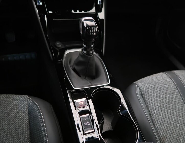 Peugeot 2008 SUV / Terénní 1,2 l 74 kw