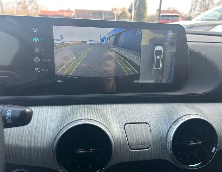 Dongfeng Ostatní MPV 1,5 l 130 kw