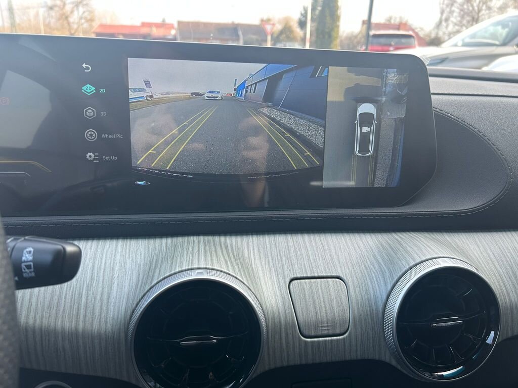 Dongfeng Ostatní MPV 1,5 l 130 kw