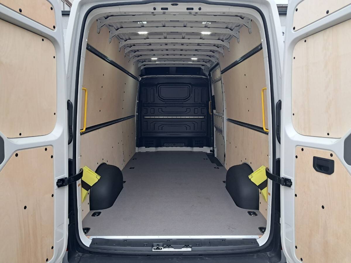 Volkswagen Crafter Skříň 2,0 l 130 kw