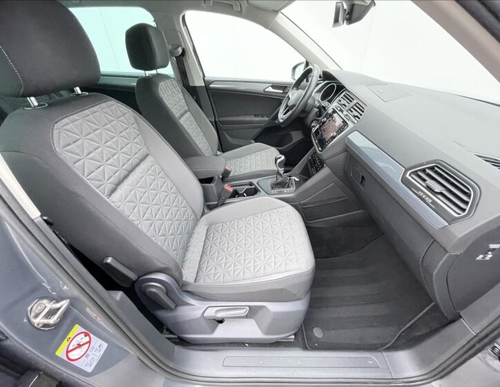 Volkswagen Tiguan SUV 1,5 l 110 kw