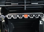 Peugeot 208 21
