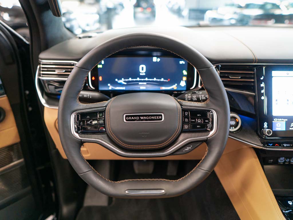 Jeep Grand Wagoneer