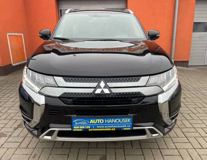 Mitsubishi Outlander 5