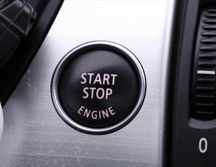 BMW X6 SUV 3,0 l 225 kw