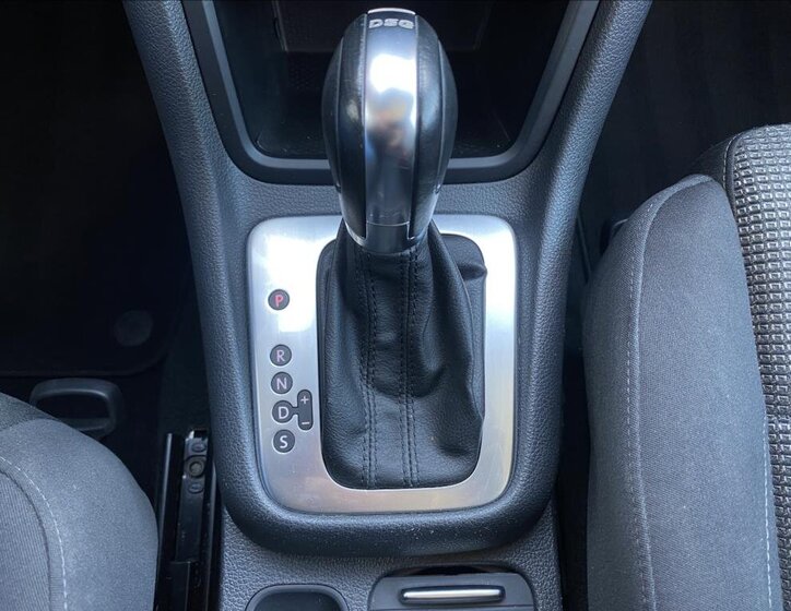 Volkswagen Sharan MPV 2,0 l 103 kw