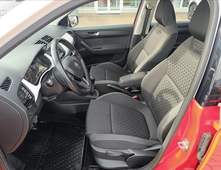 Škoda Fabia Hatchback 999,0 70 kw