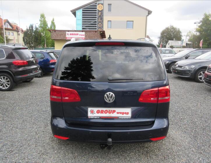 Volkswagen Touran 5