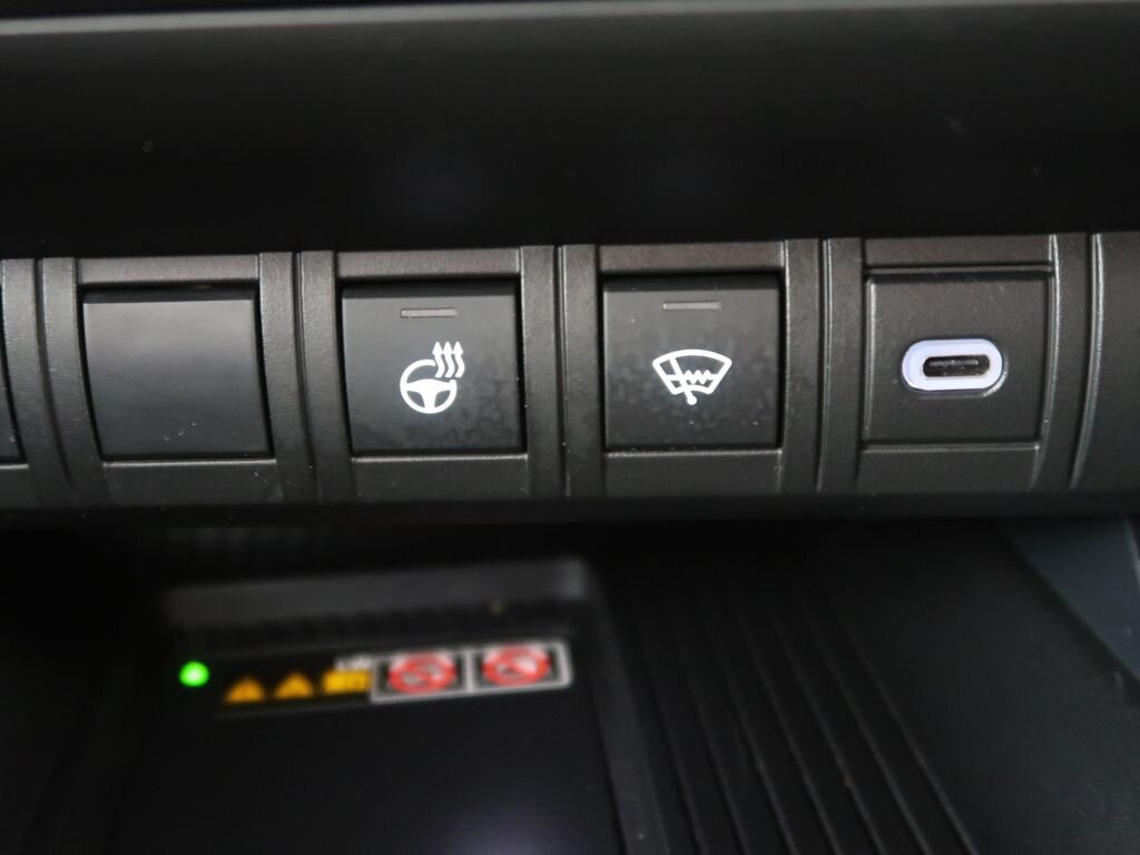 Toyota C-HR SUV 1,8 l 72 kw