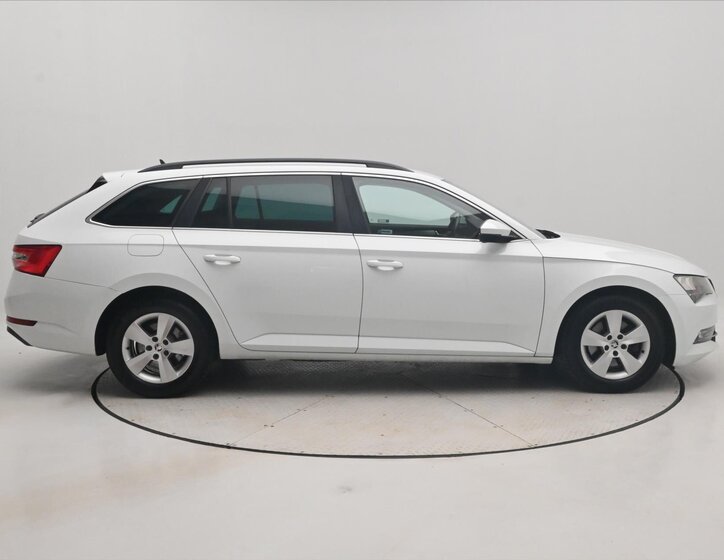 Škoda Superb Kombi 1,6 l 88 kw