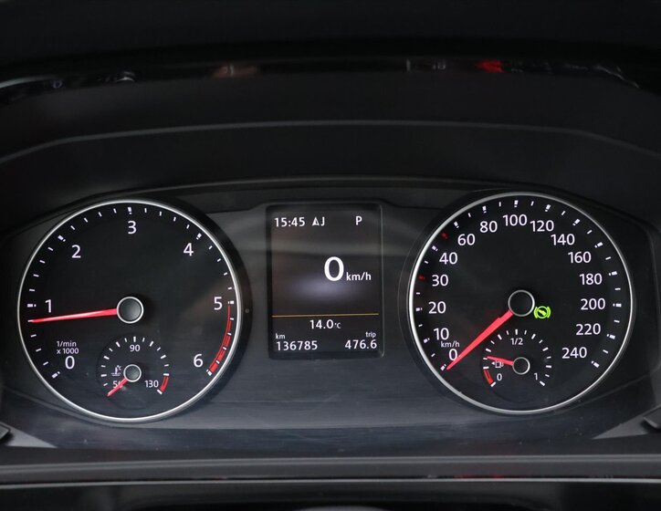 Volkswagen Multivan 22