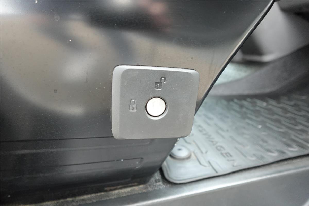 Volkswagen Transporter Ostatní 2,0 l 81 kw