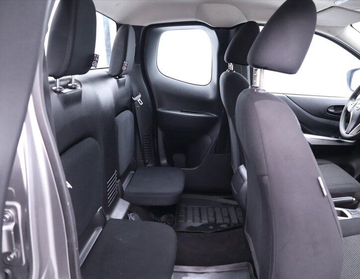 Nissan Navara Pick-up 2,3 l 120 kw