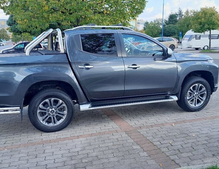 Mitsubishi L200 8