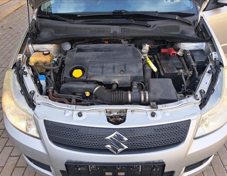Suzuki SX4 Hatchback 1,9 l 88 kw