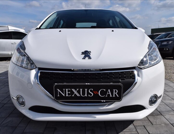 Peugeot 208 Hatchback 1,4 l 50 kw