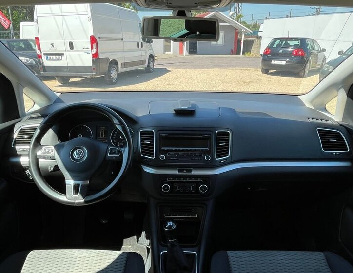 Volkswagen Sharan 23