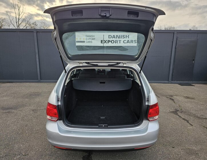 Volkswagen Golf Kombi 2,0 l 77 kw