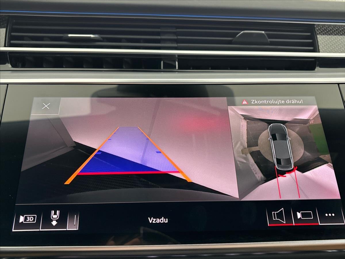 Audi S8 Sedan / Limuzína 4,0 l 420 kw