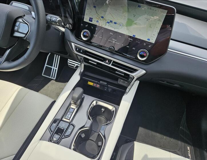 Lexus RX 500h 25