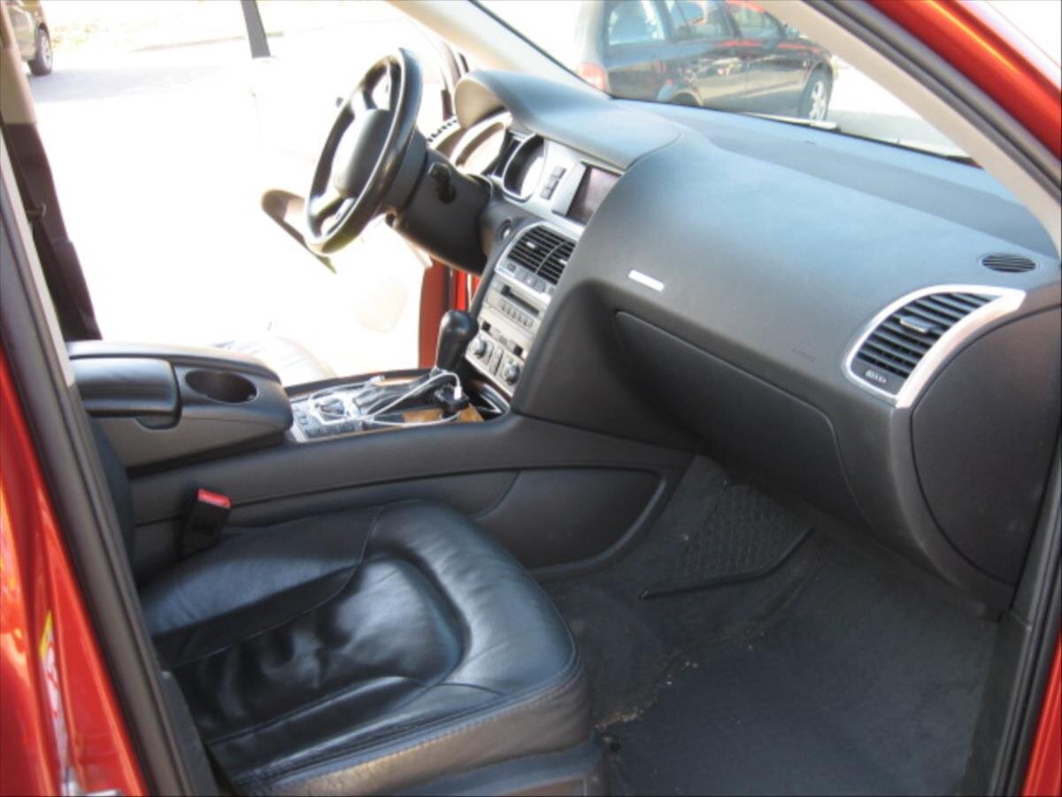 Audi Q7 SUV / Terénní 3,0 l 171 kw