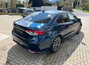 Toyota Corolla Sedan / Limuzína 1,5 l 92 kw