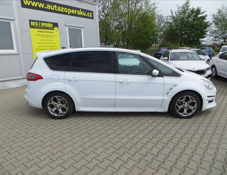 Ford S-MAX MPV 2,2 l 147 kw