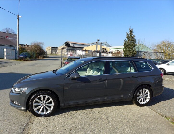 Volkswagen Passat Kombi 1,6 l 88 kw